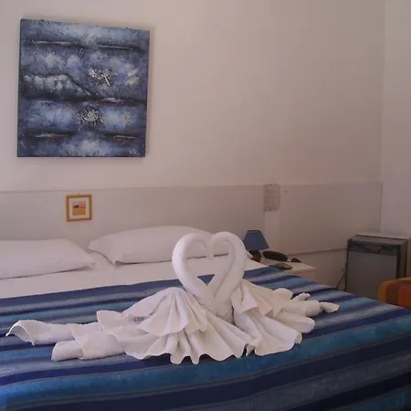 Caribe Hotel 3*
